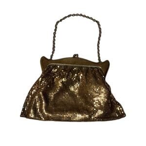 Vintage Whiting & Davis Evening Bag Royalcore Gold Mesh Kiss Lock Wristlet Chain